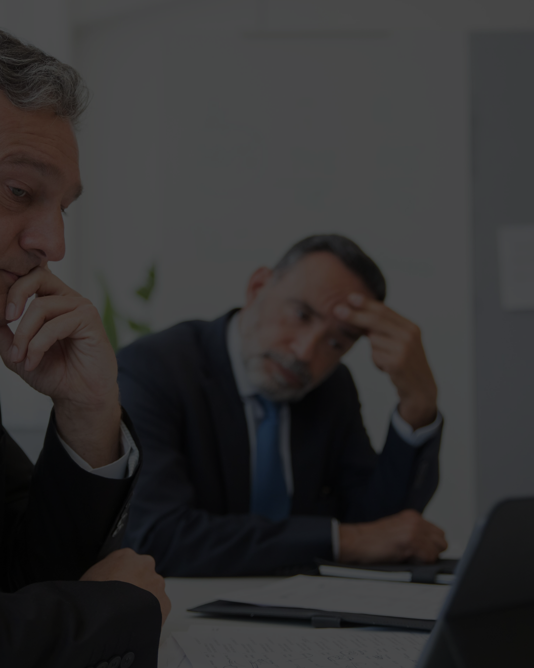 Advogado empresarial especializado em renegociação de dívidas e proteção patrimonial