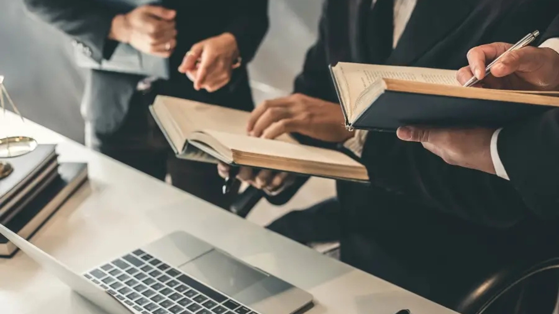 Defesa em ações bancárias e defesa judicial contra bancos e cobranças