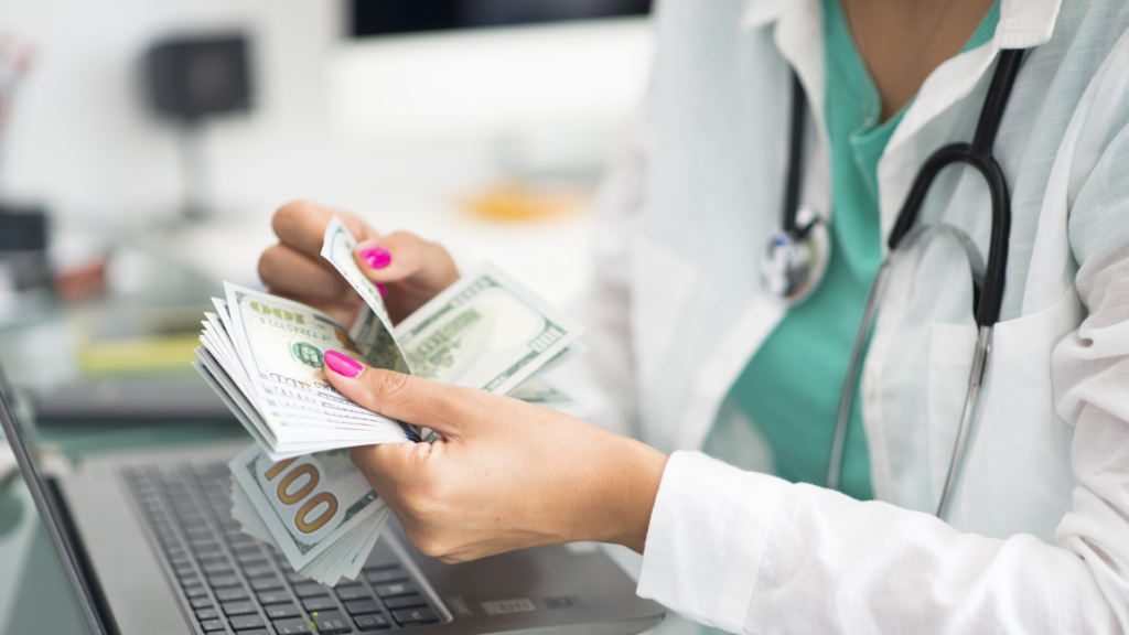 Redução de IRPJ e CSLL para clínicas médicas através da equiparação hospitalar e recuperação de tributos